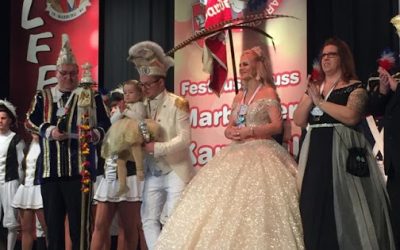 Die Funken zu Gast: Prinzenmatinee von Prinz Toni I. und Prinzessin Laura I.